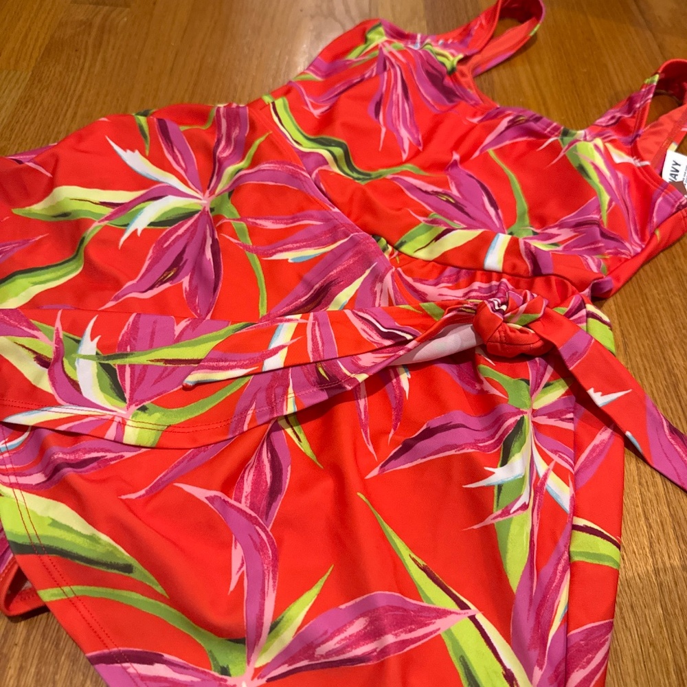 Old Navy Wrap-Front Swim Dress - Picture 2 of 3